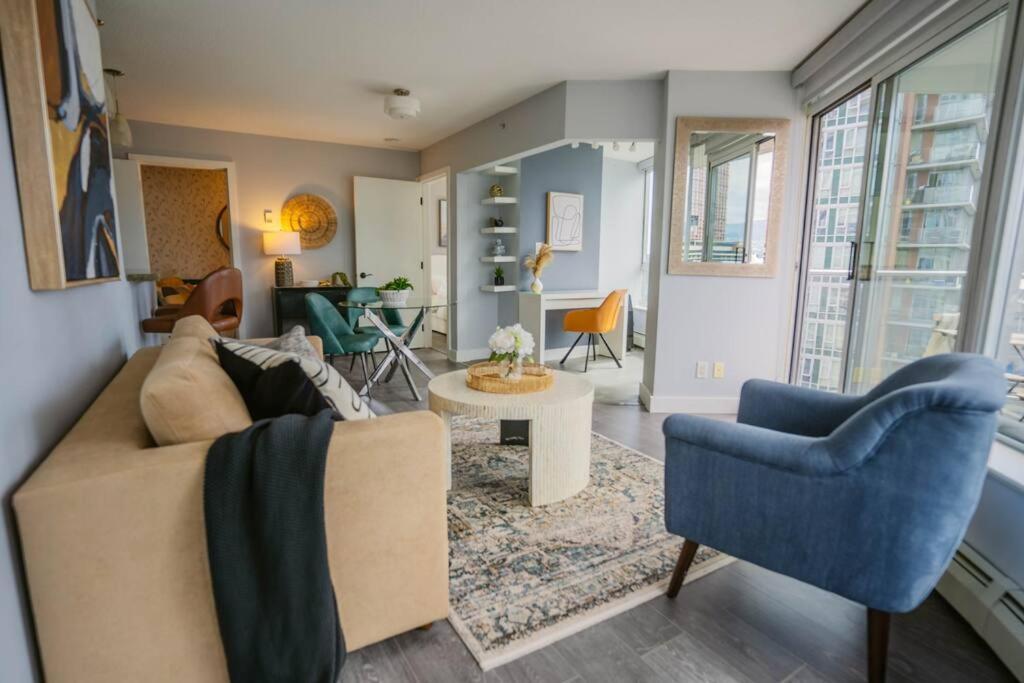 Downtown King Suite-Surround Views-Pool/Gym/Parkng Vancouver Zewnętrze zdjęcie